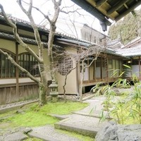 千寿閣 - 中庭