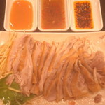 阿城鵝肉 - 三種類のたれつき。