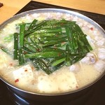 博多もつ鍋 しば田 - もつ鍋❤︎悩んで悩んでみそ味(*^^*)みそだけどあっさりめ！