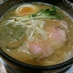 ラーメンにっこう - 鶏白湯、醤油