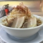 笑福 - 味噌ラーメン（野菜ちょいまし）を横から