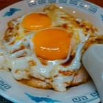 新上海 - チャーシュー卵丼。絶妙！！