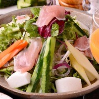 丸文サラダ