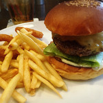 ハンバーガーモンスター - ホットチリチーズバーガー