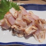 Yakitori Rokkakudou - 「地鶏久留米さざなみどりのたたき」（680円）