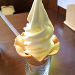 Hachimitsuya - ソフトクリーム（山の蜂蜜）