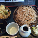 Ishibiki Soba To Sumikushiyaki Ichinaru - 春の天ぷら付きせいろ蕎麦。