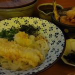 Udonya Mennosuke - あなごのぶっかけうどんとミニ天丼のセット  1090円