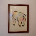 ル・コションドール・キタノ - 店名はフランス語で『金の豚』　シェフの姪っ子さんが描かれた豚さんのデザイン画