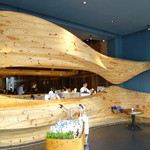 RAW - 世界一美しいとされる店内の一角