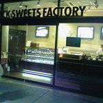 STICK SWEET FACTORY - 正面から