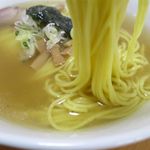 支那そば かでかる - 支那そばしおの麺