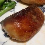 ル・コションドール・キタノ - 肉料理：フォアグラの厚み　鴨モモ肉のコンフィ春野菜添え＋フォアグラのソテー