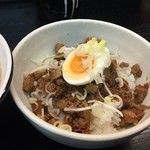 大阪大勝軒 - チャーシュー丼(330円）