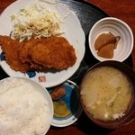 和 - チキンカツ定食　定価650円