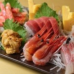 Assorted sashimi