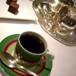 マノワール・ディノ - 