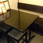 紫仙庵 - テーブル席