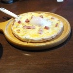 Issaku - カルボナーラピザ