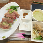 チェリー ブロッサム - カルビ焼肉のにぎり寿司・900円（税込）