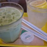 フレッシュネスバーガー - アイス抹茶ラテ(S)とアイスレモネード(S)　各\340-