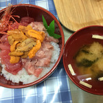 塩釜仲卸市場 マイ海鮮丼コーナー - 