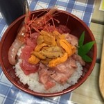 塩釜仲卸市場 マイ海鮮丼コーナー - 