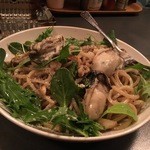 立ち呑み クック オッソ オッセョ! - 牡蠣のペペロンチーノ