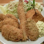 細やかなパン粉で揚げてるのでさっぱり食べられます