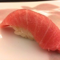 鮨割烹やま中 - グッと旨味が増すマグロ
