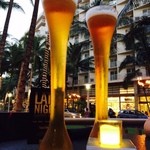 Yard House Waikiki - Waikiki Beach Walk - 45cmのビールグラス