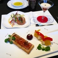 ラ ターブル ドゥ ジョエル・ロブション - ラターブルのスペシャリティオードブル３種のバリエ