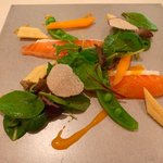 レストランひらまつ レゼルヴ - 香草風味のサーモンマリネ　ういきょうのムースリーヌとオレンジのエッセンス