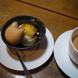 駅前ブックカフェとシナモン嫌いの為のチャイ By しほん 紅茶と珈琲の店 山猫亭 武蔵五日市 喫茶店 食べログ 駅前ブックカフェとシナモン嫌いの為のチャイ By しほん 紅茶と珈琲の店 山猫亭 武蔵五日市 喫茶店 食べログ
