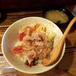 五郎めし（￥626）。鰹節・筋子・明太子・鮭・納豆・塩辛を混ぜて食す、文句なしに美味！