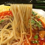 175°DENO担担麺 - 【2016年02月】汁有：すごくシビれる、の麺アップ。