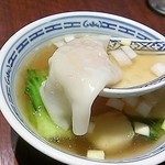 葉牡丹 - 2016.03.ワンタン入りスープ