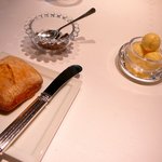 オーベルジュ・ド・リル - 【パンとバター】♪2010/8