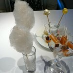 オーベルジュ・ド・リル - 【グレープフルーツ風味の綿飴、生キャラメル、小菓子】★2010/8