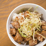 麺69 チキンヒーロー - チャーシュー丼