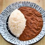 란 - オリジナルブレンドのスパイスたっぷりカレーです。