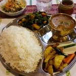 インド ネパール料理＆バー　シダラタ - ダルバート