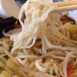 Itaria Ken - 手打野菜ラーメン 麺