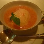 椿 - 自家製マンゴーアイス　桃とシャンパンのベリーニ仕立て　とても上品