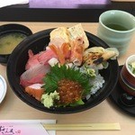 Sushi zanmai - ランチの上ちらし