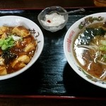 丹丹 - ランチ　マーボー丼、ラーメン、杏仁豆腐で700円