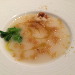 ポンテ デル ピアット - カブのポタージュ カラスミ カブの葉