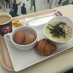 Tsui Wah Eatery - 【家郷雪菜肉絲湯米粉】（3８HKD）香港的朝食