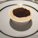 オーベルジュ・ド・リル - 黒トリュフのアイスクリーム
