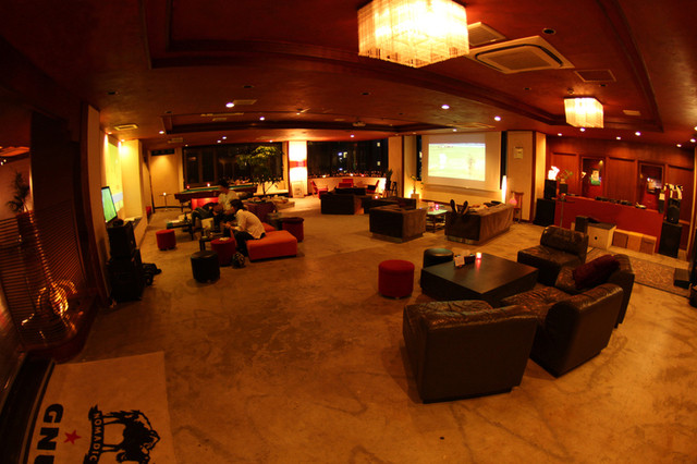 座席 Gnu ヌー 松本 バー 食べログ